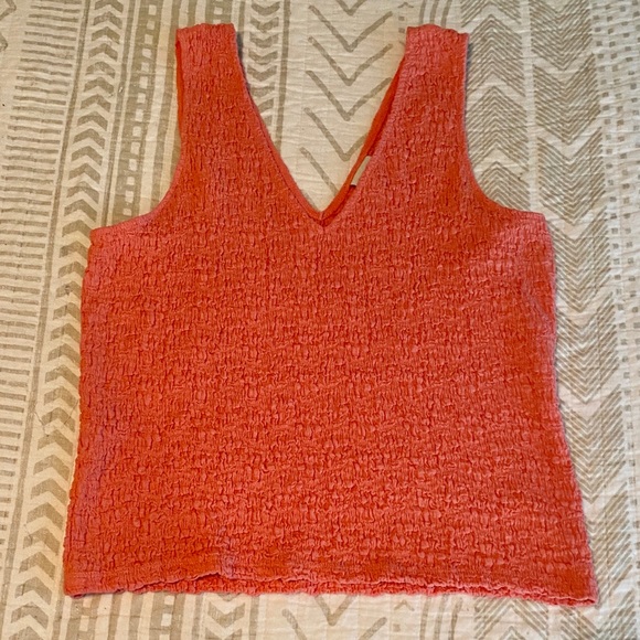 NWOT Crinkle Tank - Picture 1 of 15